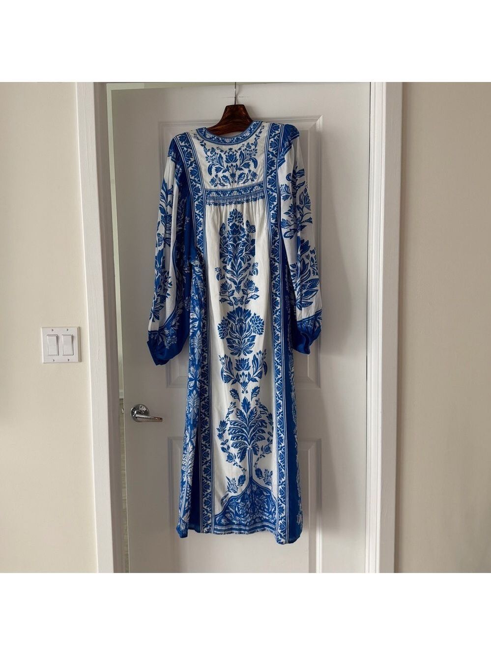 Farm Rio Off-White Delicate Tapestry Long Sleeve Maxi Dress - Picture 8 of 10